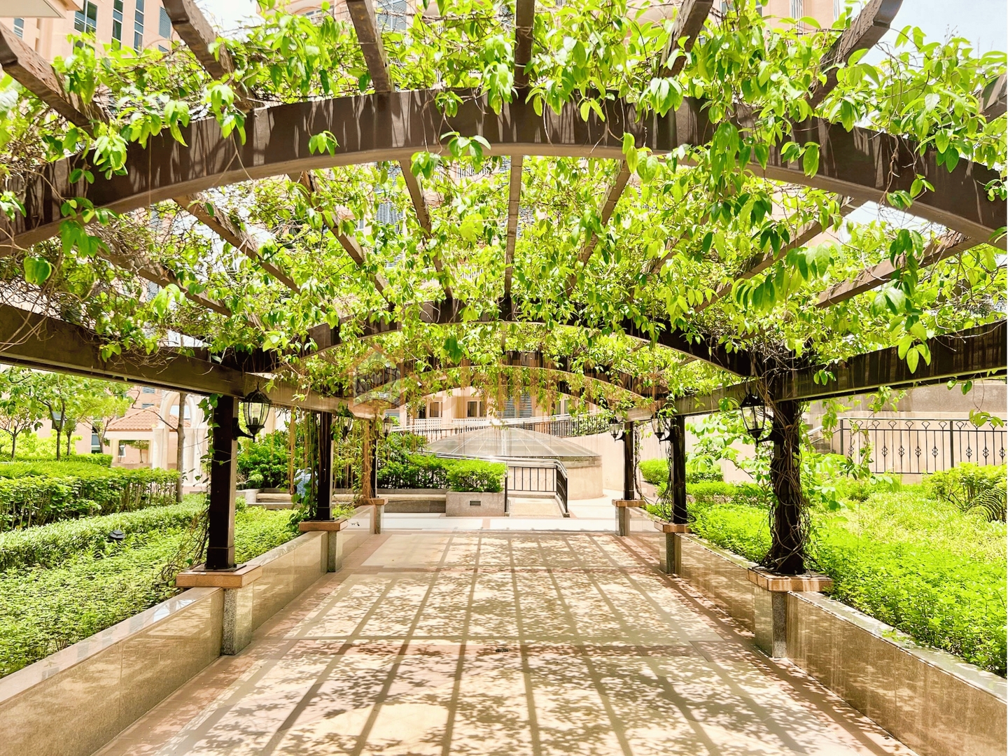 BGC Luxury, Venice Grand Canal Mall #vlrtc27c 58 Chillhive Staycation