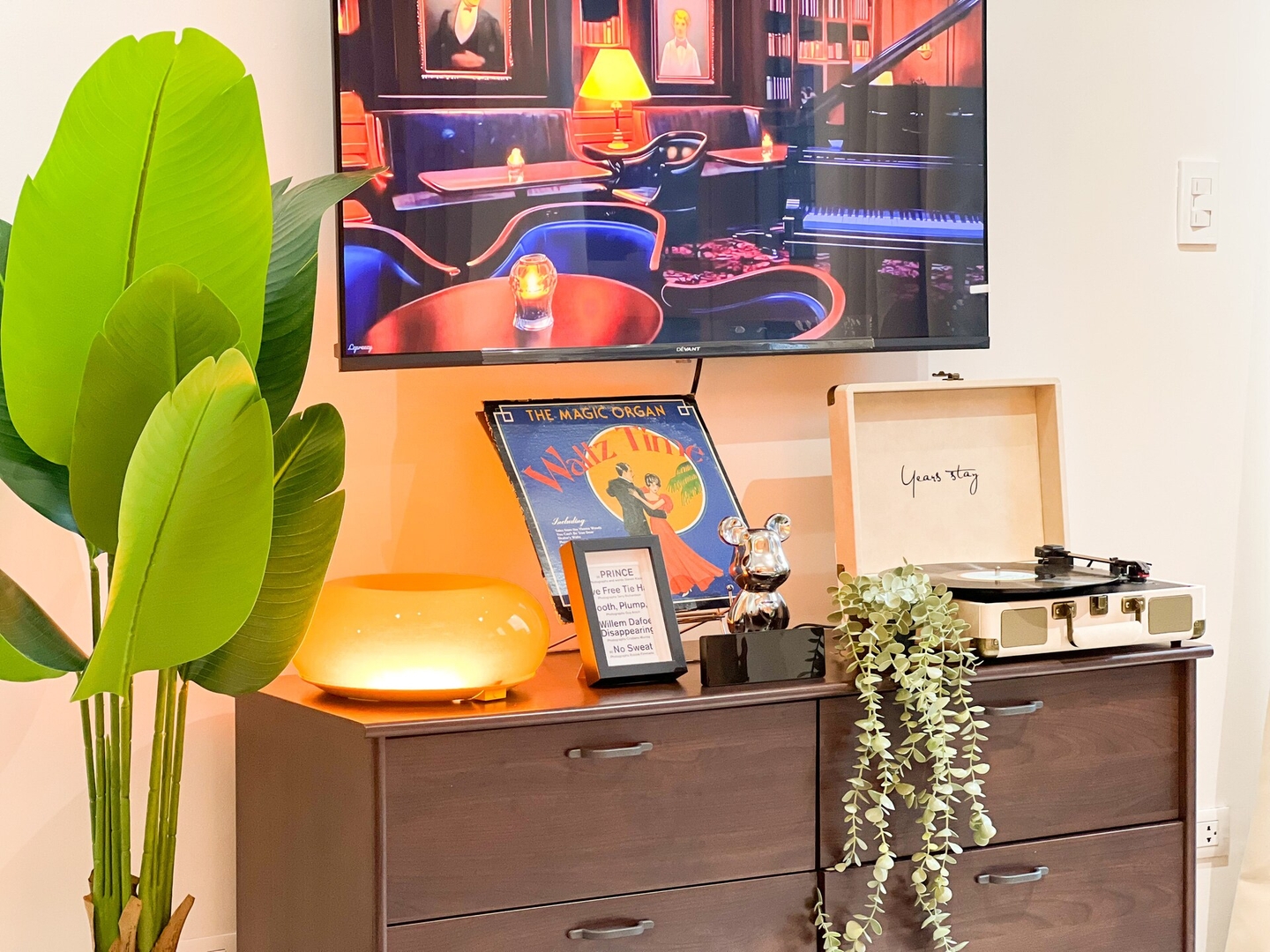 Prime BGC 1BR Near Grand Hyatt & Malls #upt215e 12 Chillhive Staycation