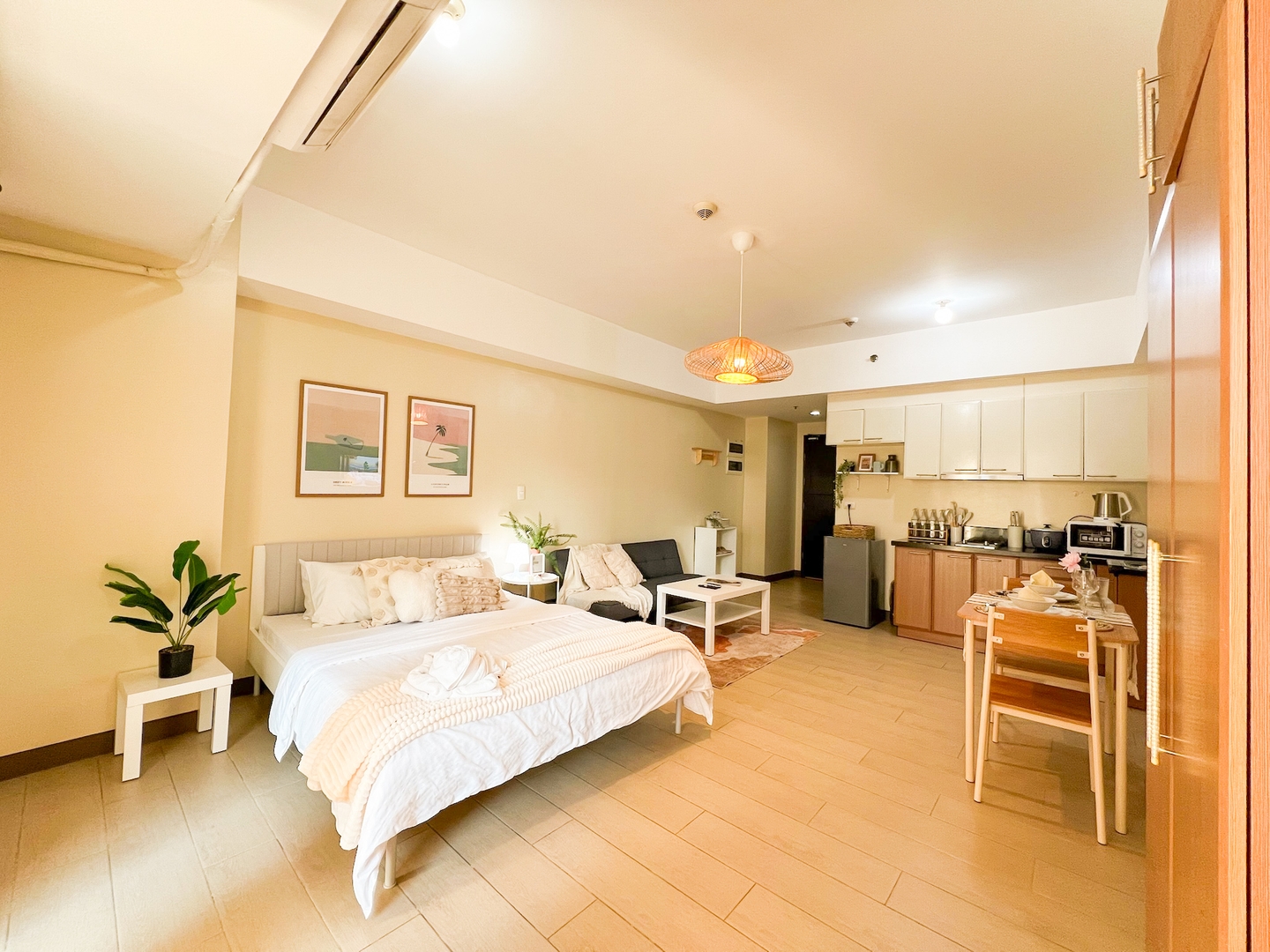Cozy BGC Condo, Venice Grand Canal #vlrtc18e 37 Chillhive Staycation