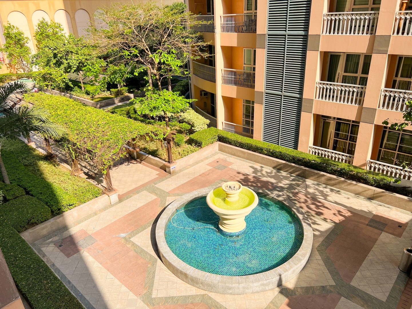 Luxury BGC Condo, Venice Grand Canal #vlrc5h 32 Chillhive Staycation