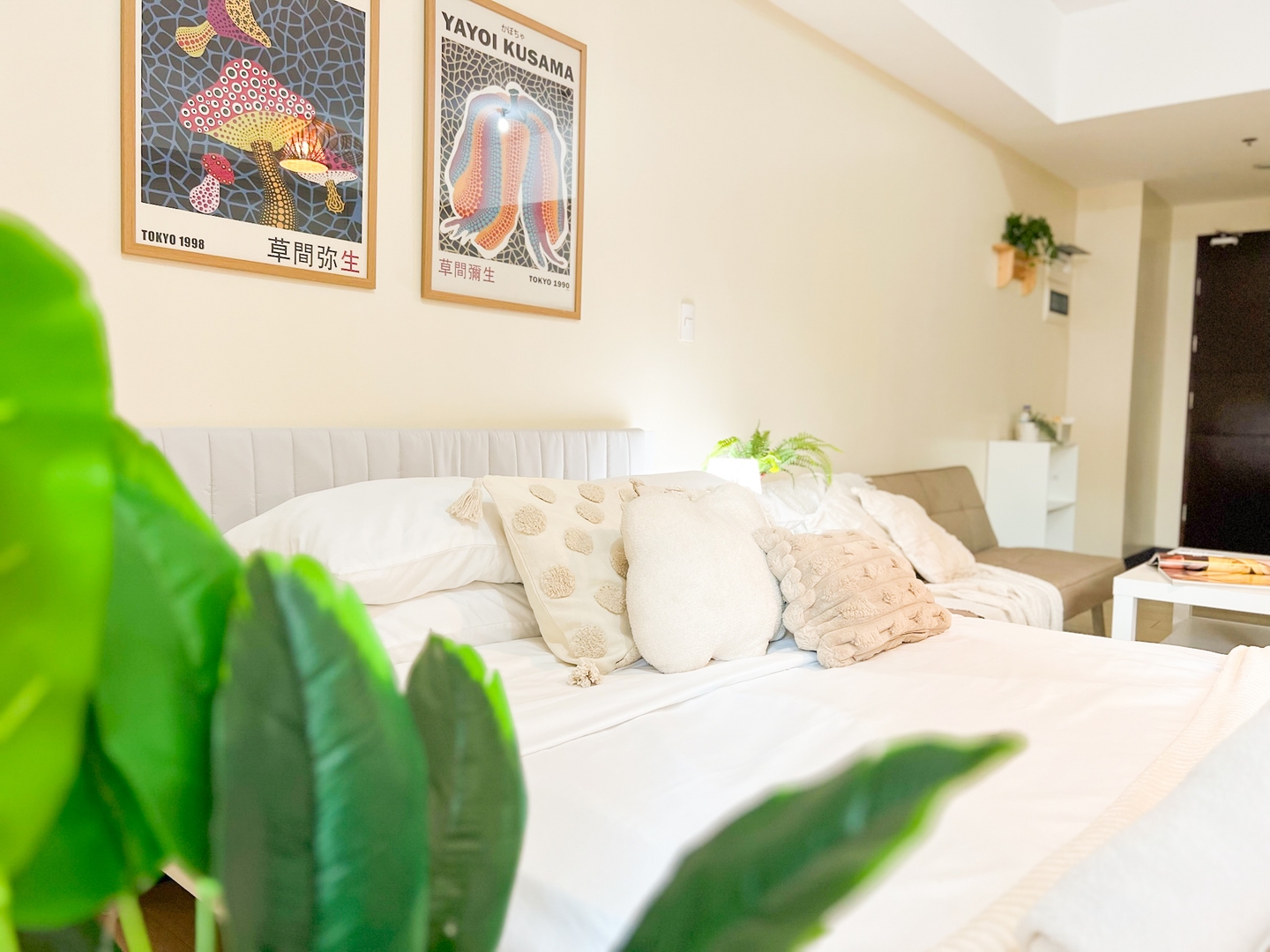 Prime BGC Condo Next to Venice Mall #vlrtc17e 39 Chillhive Staycation