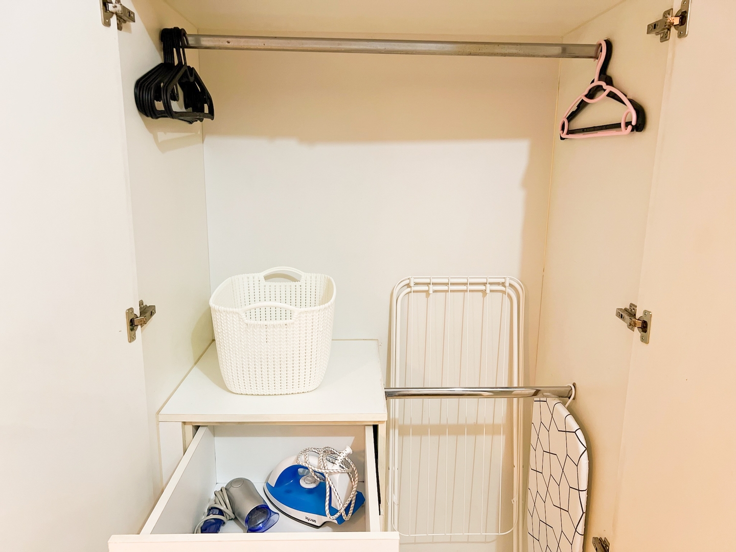 Cozy BGC Condo, Venice Grand Canal #vlrtc18e 47 Chillhive Staycation
