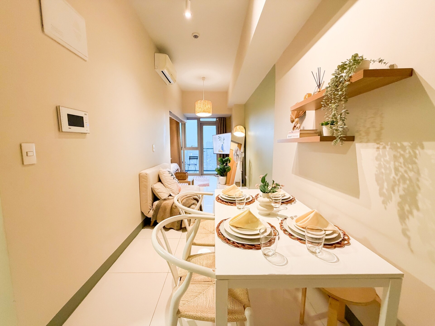 Chic 1BR Condo in Uptown BGC near Hyatt #UPT226Q 17 Chillhive Staycation