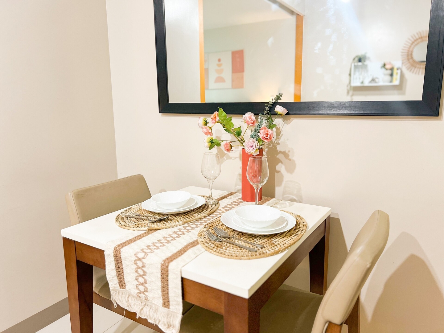 BGC Condo Near Uptown Mall, Grand Hyatt #ournw25b 11 Chillhive Staycation