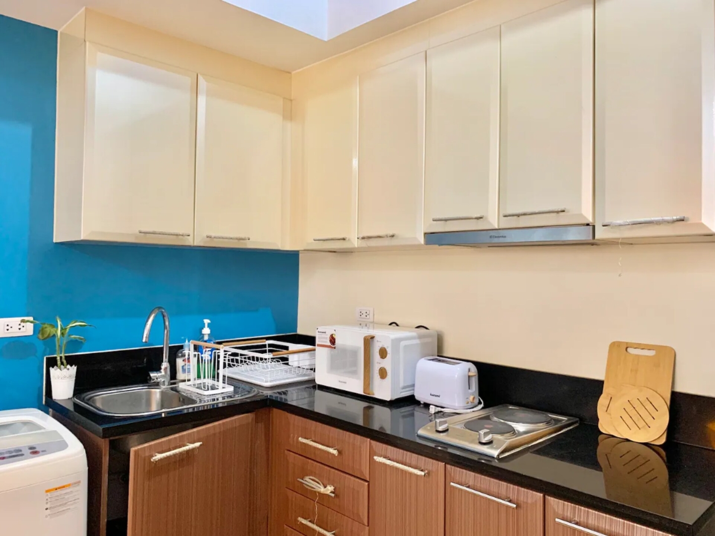 BGC Prime Condo, Venice Grand Canal #vlra23j 1 Chillhive Staycation