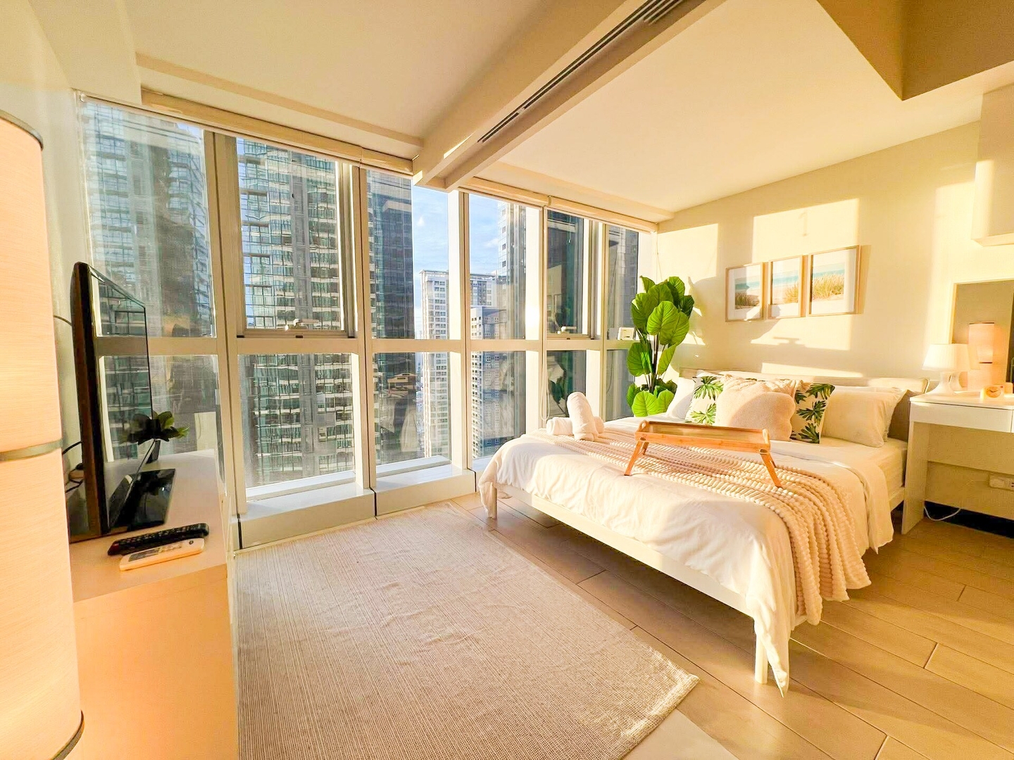 Luxe 1BR at BGC Uptown Parksuites #upt129p 8 Chillhive Staycation