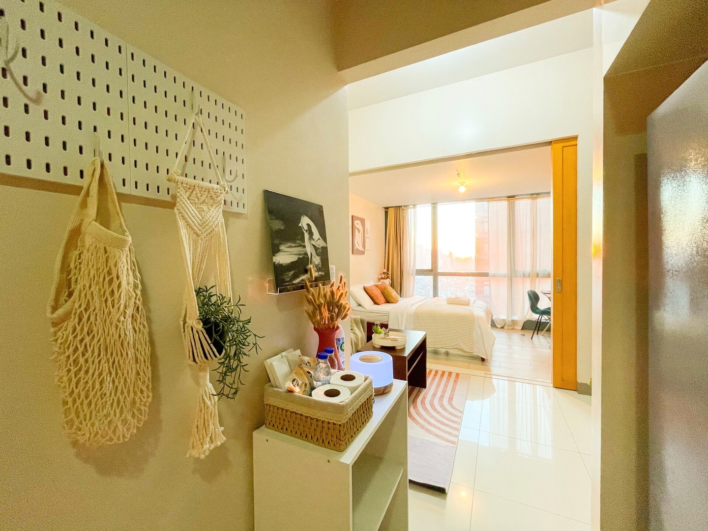 Best BGC Condo Near Uptown Area #oursw30b2 19 Chillhive Staycation