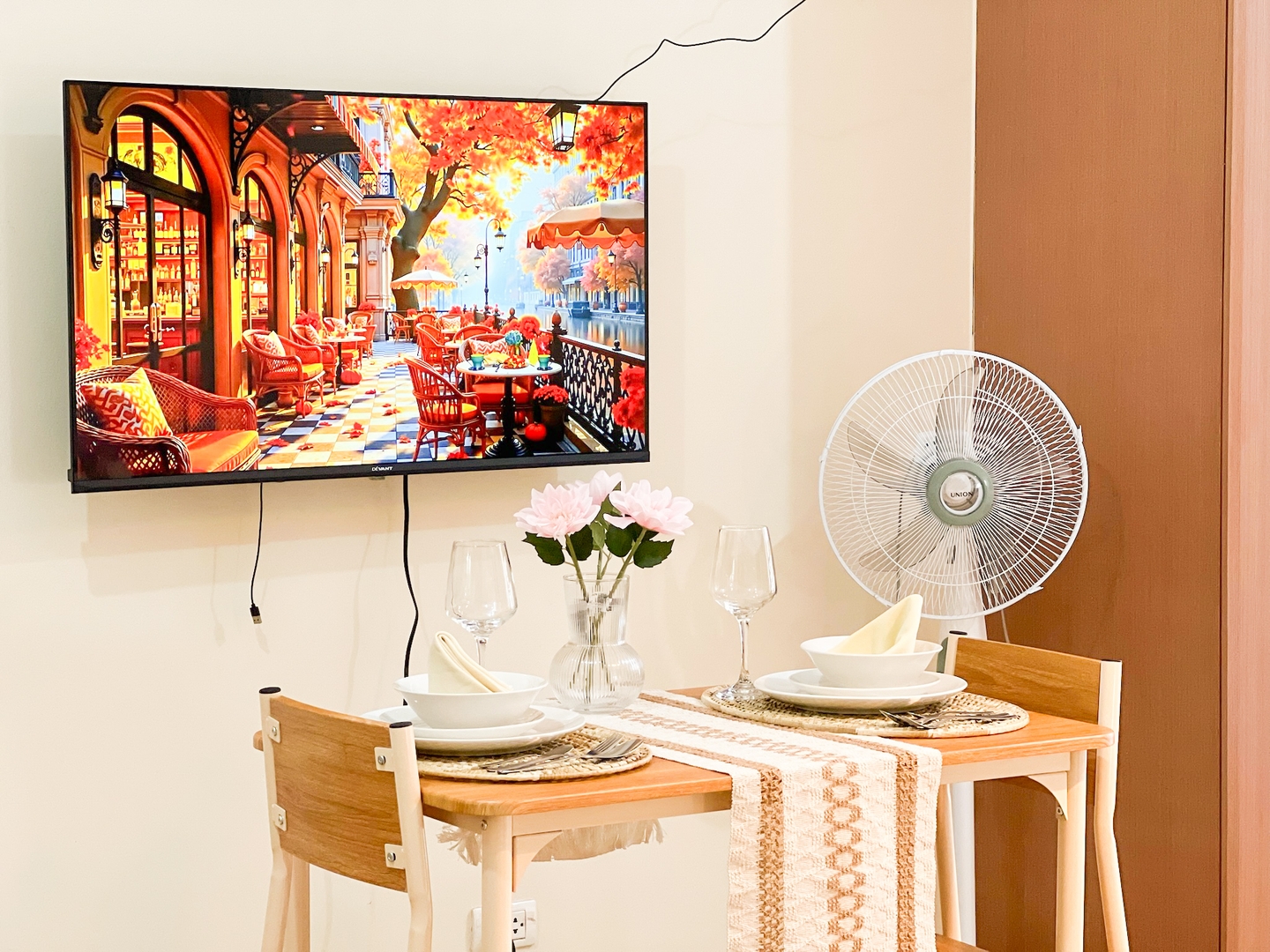 Prime BGC Condo Next to Venice Mall #vlrtc17e 31 Chillhive Staycation