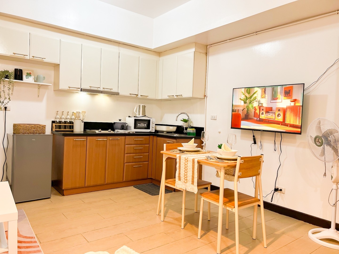 BGC Luxury, Venice Grand Canal Mall #vlrtc27c 45 Chillhive Staycation