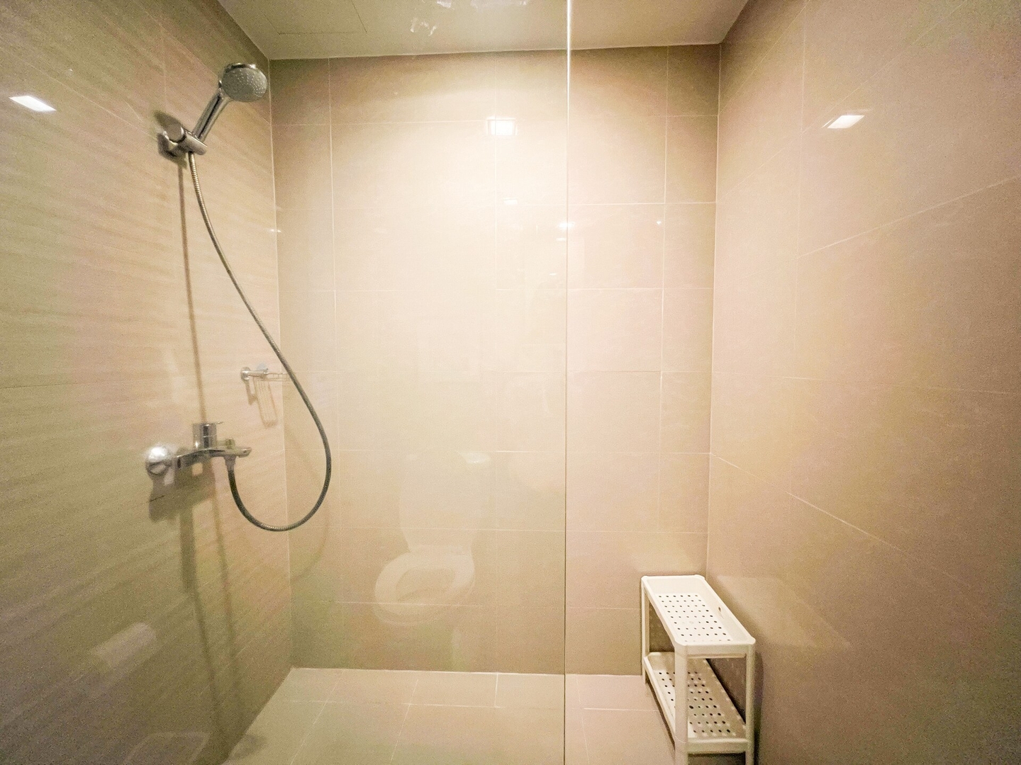 Stylish 1BR in BGC Uptown & Mitsukoshi #UPT126D 15 Chillhive Staycation