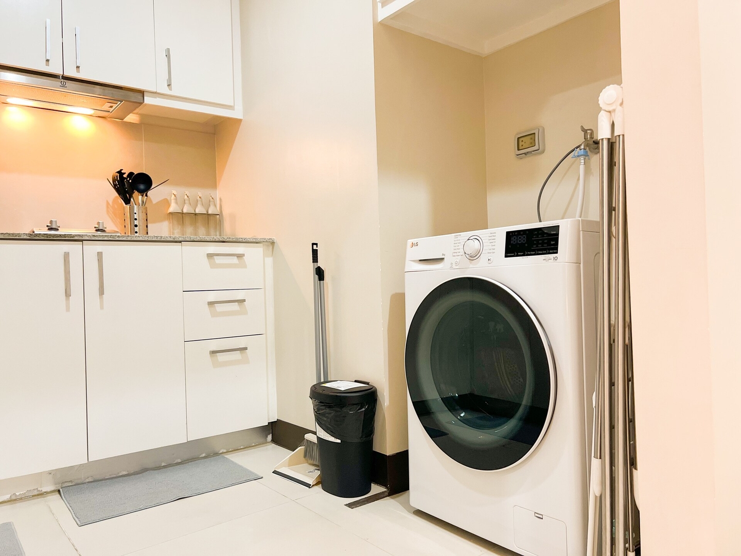 Luxe 1BR at BGC Uptown Parksuites #upt129p 43 Chillhive Staycation