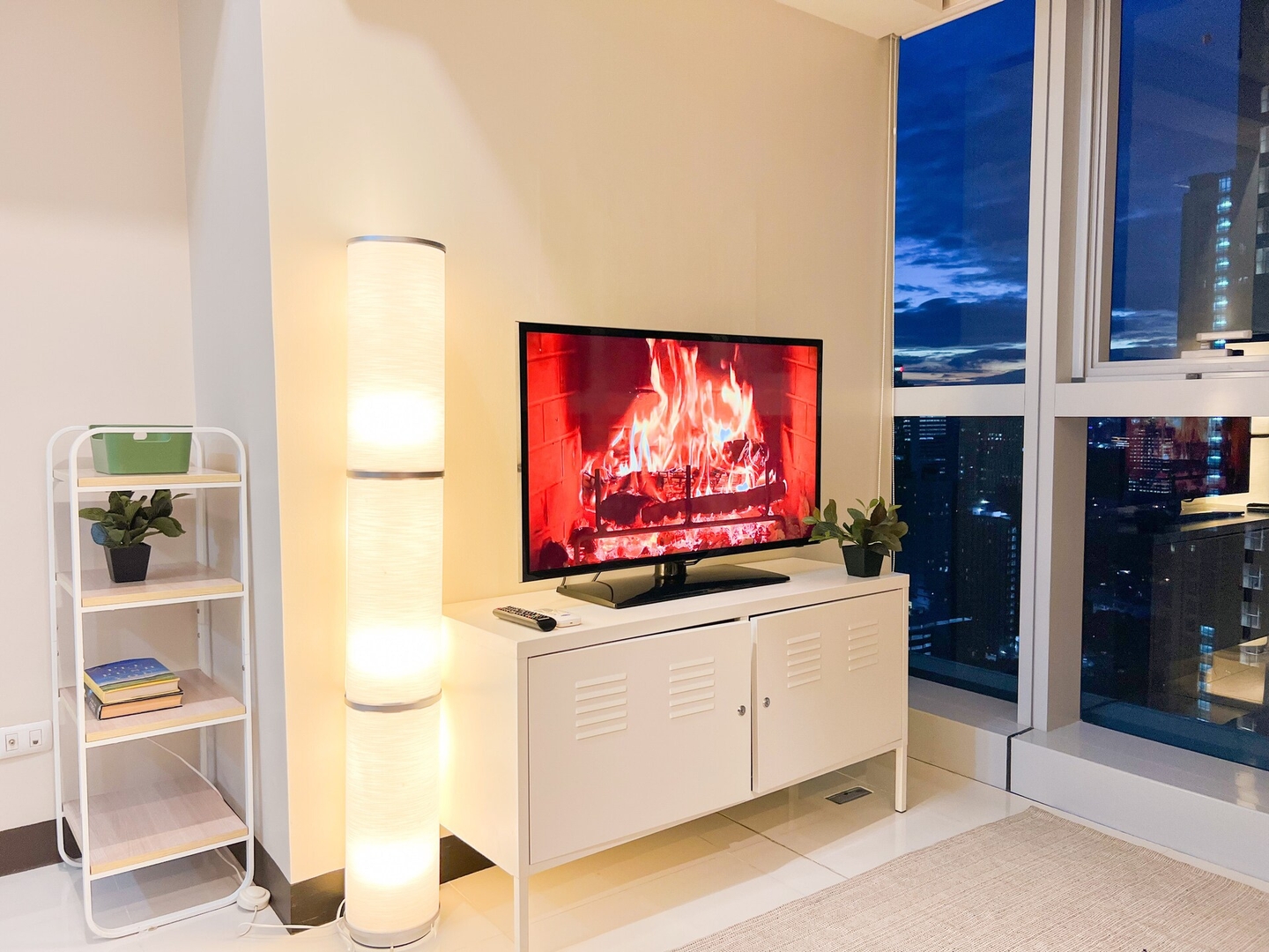 Luxe 1BR at BGC Uptown Parksuites #upt129p 7 Chillhive Staycation