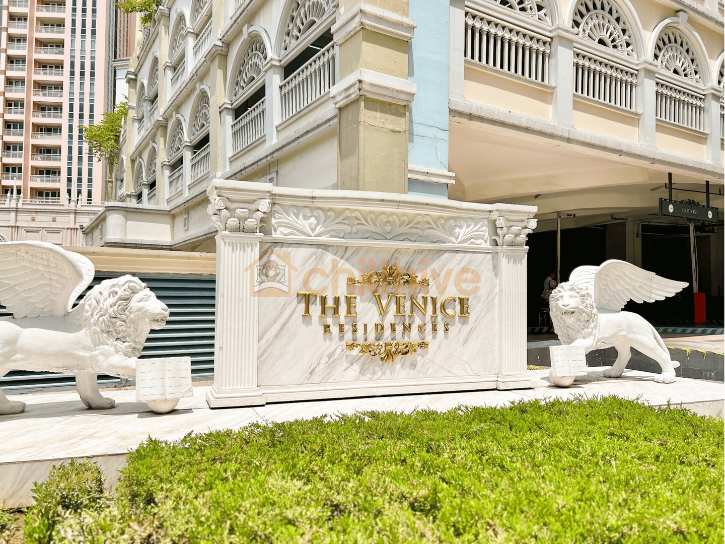 Luxury BGC Condo, Venice Grand Canal #vlrc5h 54 Chillhive Staycation