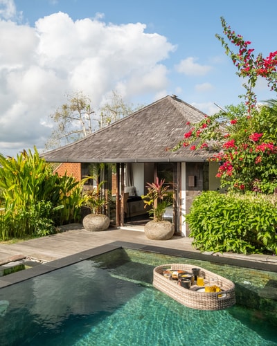 Luxury 5BR | Ocean View | Near Beach in Uluwatu 27 thewhiteglovebali.com