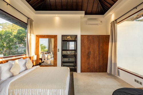 Luxury 5BR | Ocean View | Near Beach in Uluwatu 37 thewhiteglovebali.com