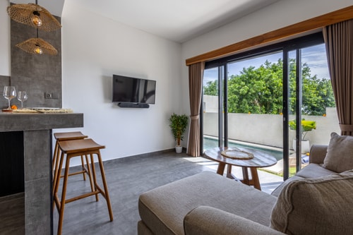 Oceanview Villa With Private Pool in Uluwatu 8 thewhiteglovebali.com