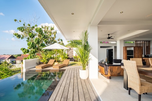 Private Cinema | Ocean View | Near Beach Uluwatu 8 thewhiteglovebali.com