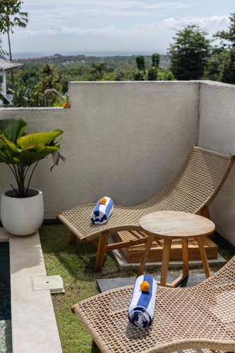 Oceanview Villa With Private Pool in Uluwatu 5 thewhiteglovebali.com