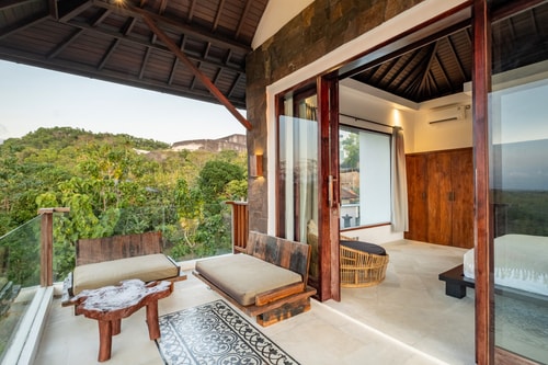 Luxury 5BR | Ocean View | Near Beach in Uluwatu 41 thewhiteglovebali.com