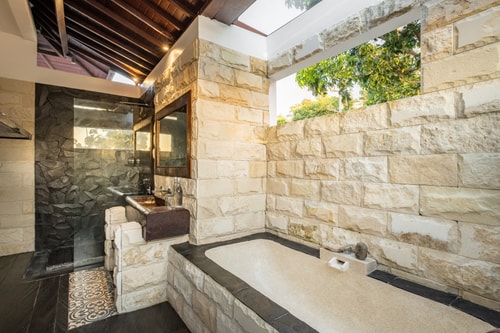 Luxury 5BR | Ocean View | Near Beach in Uluwatu 39 thewhiteglovebali.com