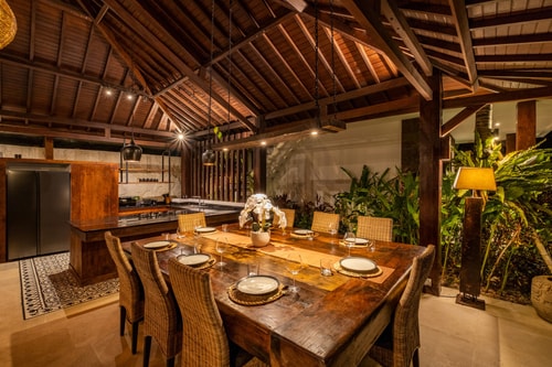 Luxury 5BR | Ocean View | Near Beach in Uluwatu 57 thewhiteglovebali.com