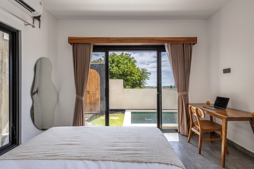 Oceanview Villa With Private Pool in Uluwatu 10 thewhiteglovebali.com