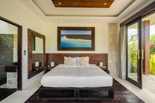 Luxury 5BR | Ocean View | Near Beach in Uluwatu 6 thewhiteglovebali.com