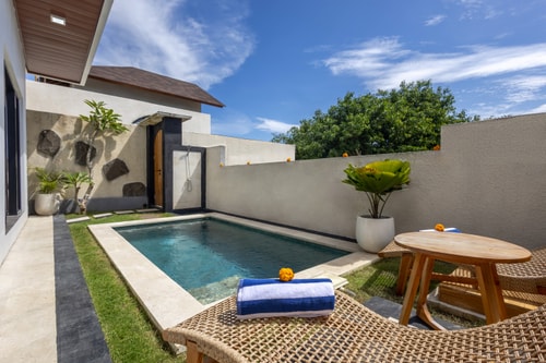 Oceanview Villa With Private Pool in Uluwatu 6 thewhiteglovebali.com