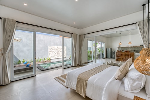 Brand New Villa Uluwatu W/ Sunken Lounge & Pool 2 thewhiteglovebali.com