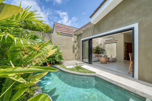 Aesthetic villa with Private Pool & Bathtub, Uluwatu 3 thewhiteglovebali.com