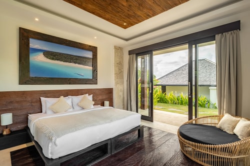 Luxury 5BR | Ocean View | Near Beach in Uluwatu 30 thewhiteglovebali.com