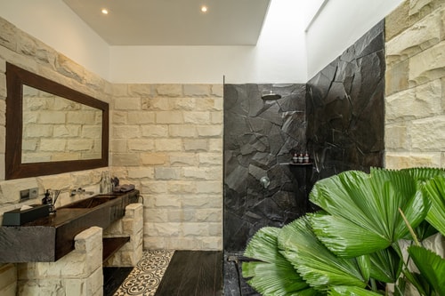 Luxury 5BR | Ocean View | Near Beach in Uluwatu 18 thewhiteglovebali.com