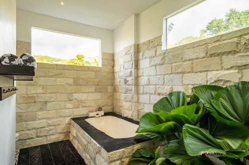 Luxury 5BR | Ocean View | Near Beach in Uluwatu 33 thewhiteglovebali.com