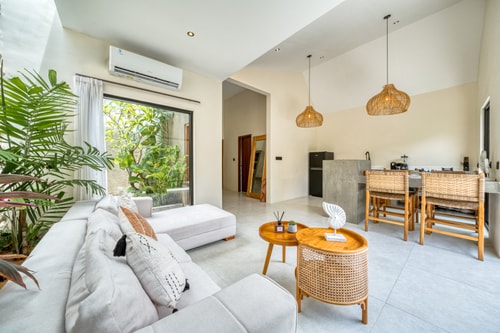 Aesthetic villa with Private Pool & Bathtub, Uluwatu 4 thewhiteglovebali.com