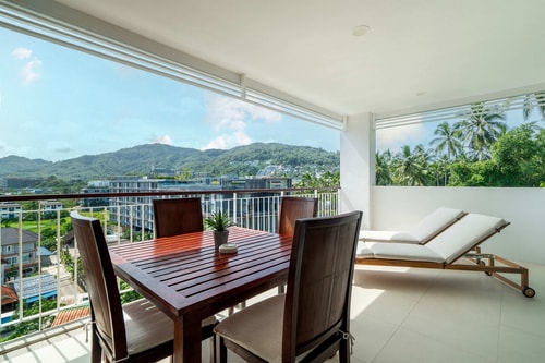 2BR Apartment with Ocean View in Surin