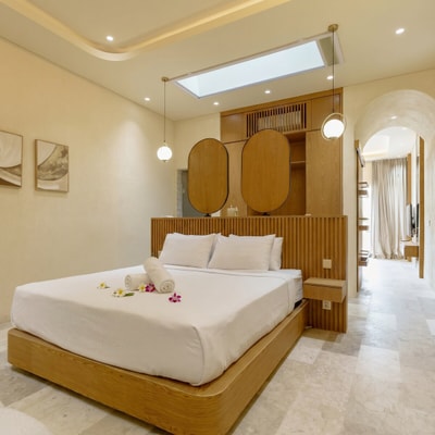Private Jacuzzi · Boutique Villa · Berawa Canggu