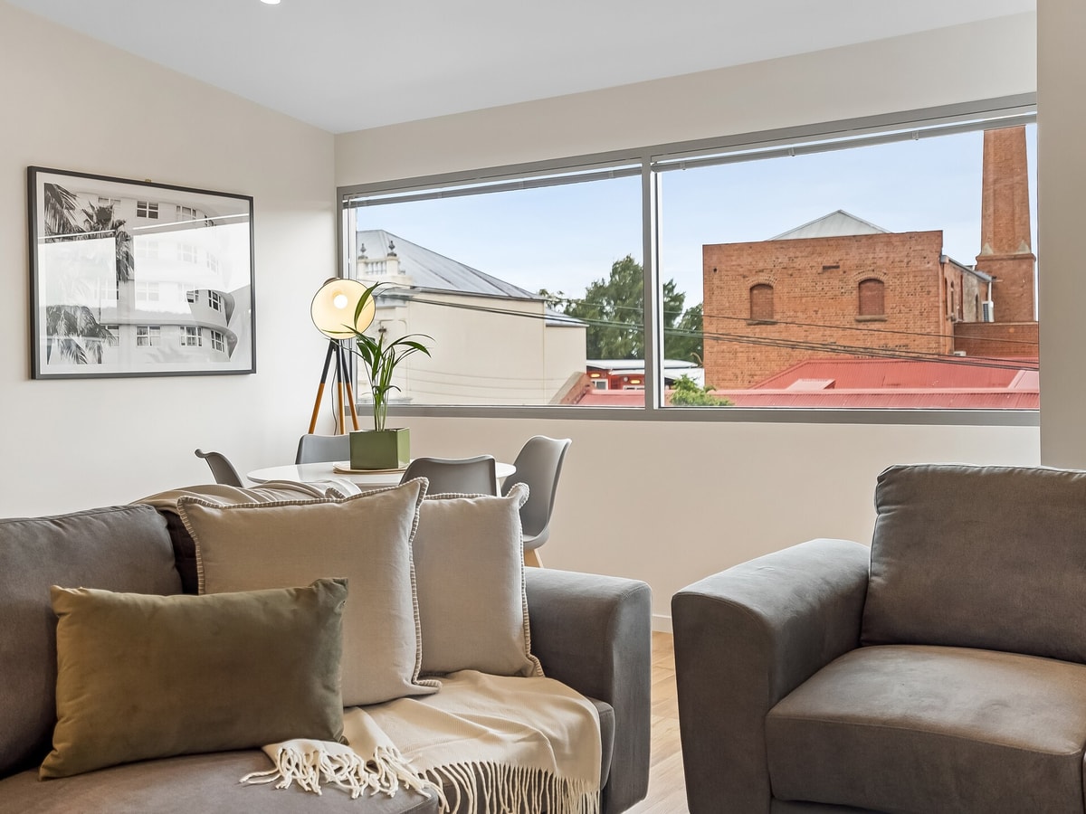 Hobart Midtown Apartment gallery image 1
