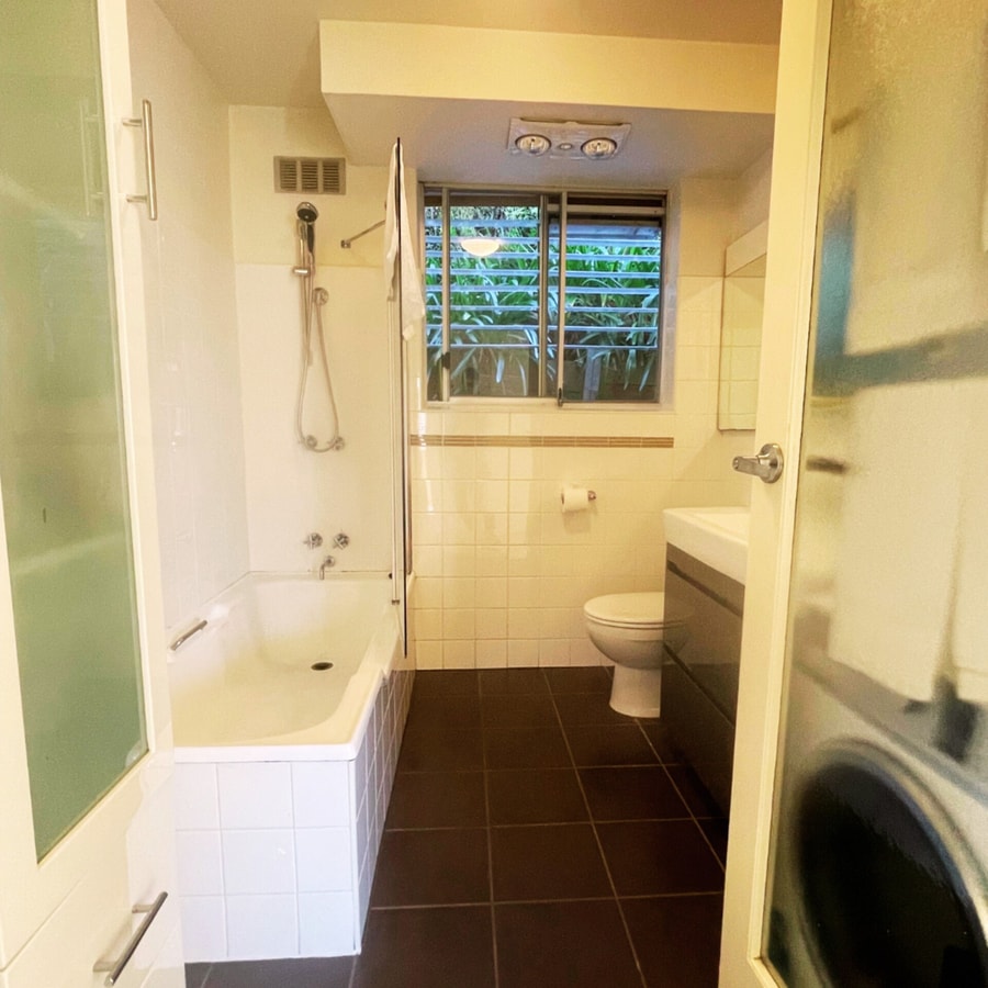 Sandy Bay Marina Apartment with Views gallery image 15