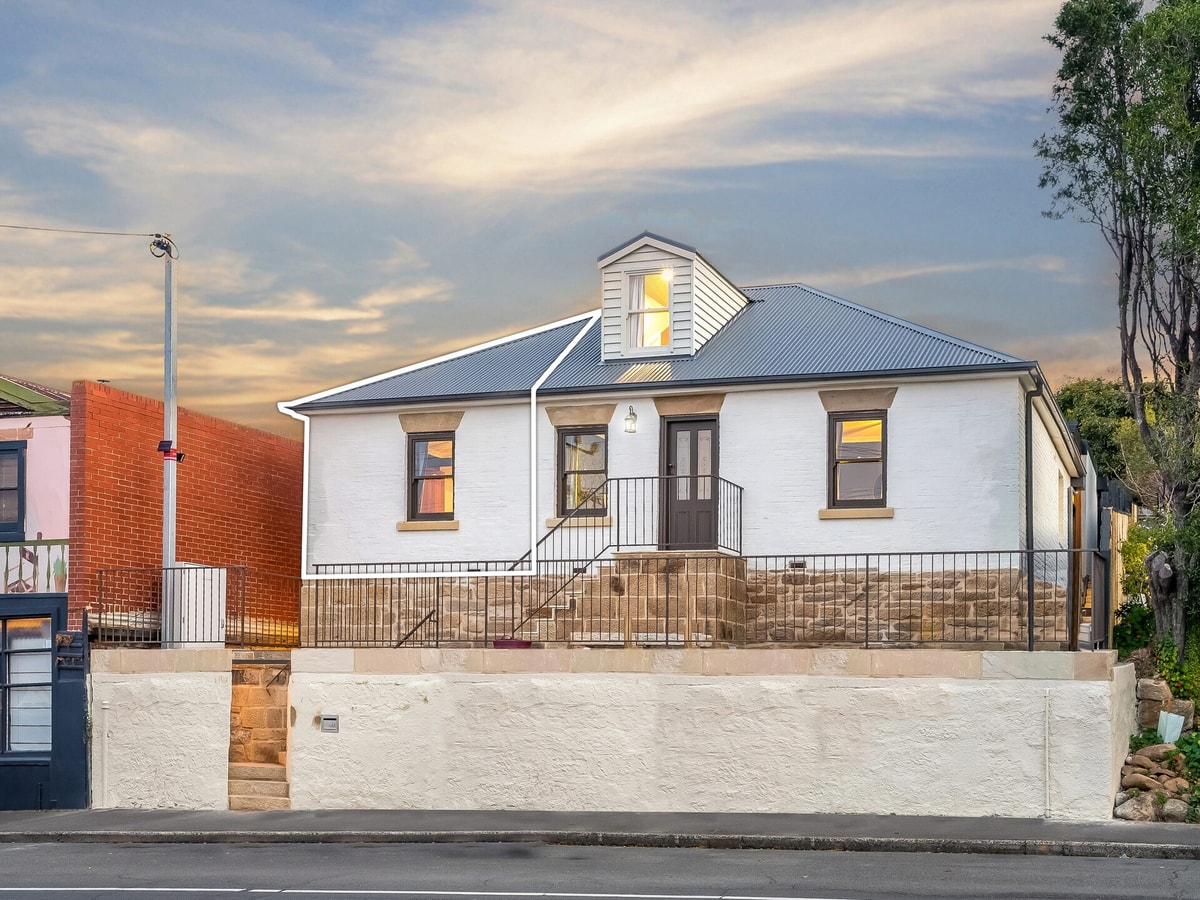 Catherine Cottage – Stylish Hobart Stay gallery image 8