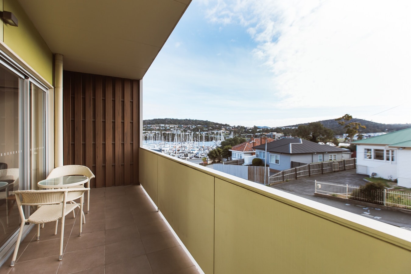 Montage Apartment + Views + Location + Car Parking gallery image 12