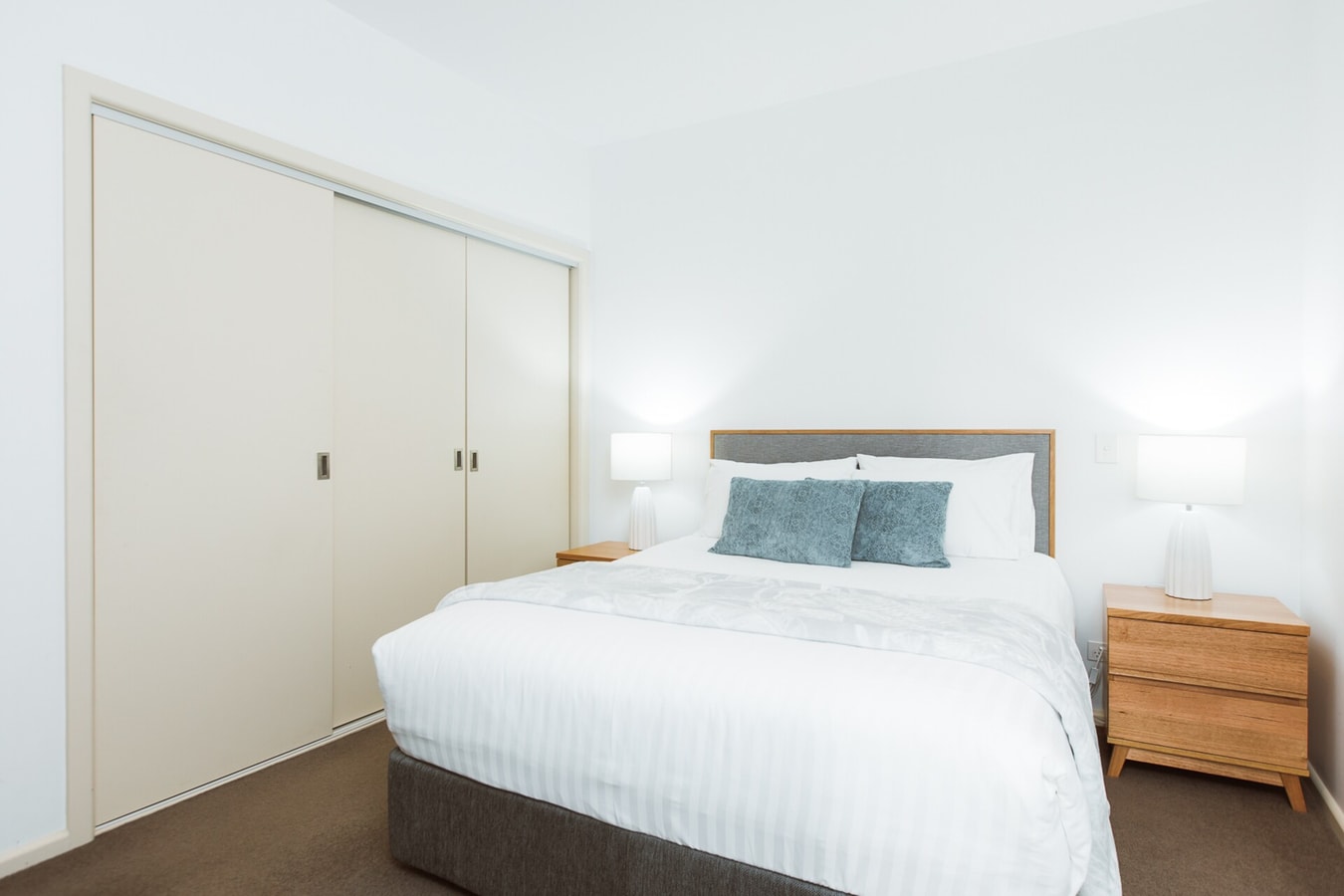 Montage Apartment + Views + Location + Car Parking gallery image 3