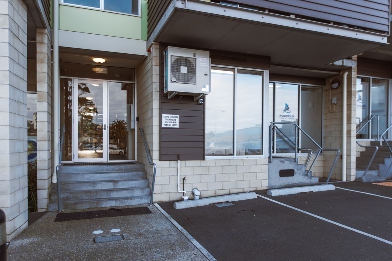 Montage Apartment + Views + Location + Car Parking gallery image 28