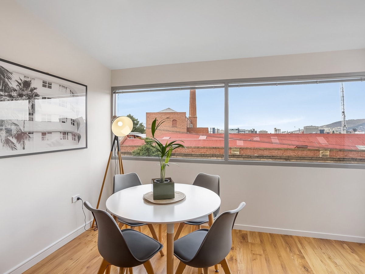 Hobart Midtown Apartment gallery image 3