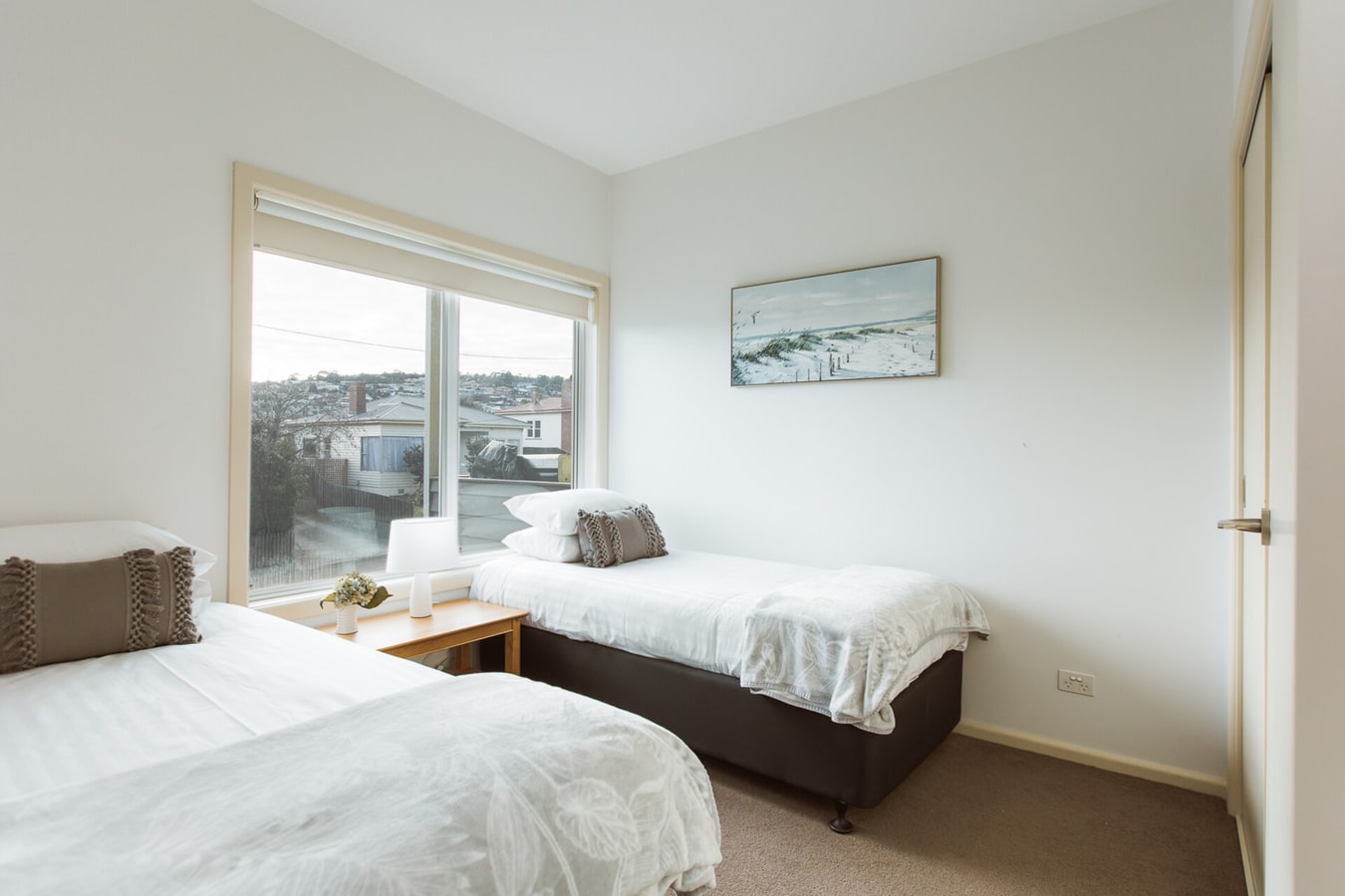Montage Apartment + Views + Location + Car Parking gallery image 4
