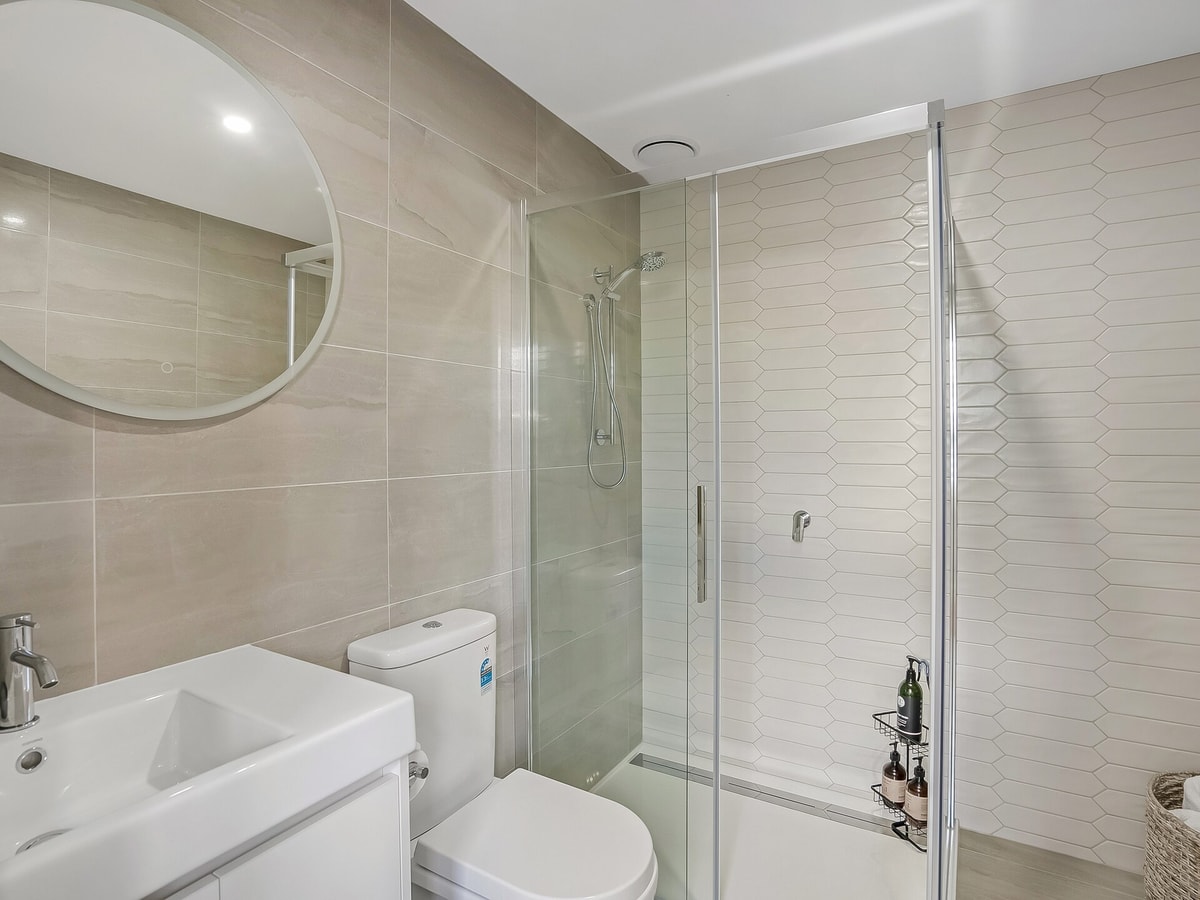 Catherine Cottage – Stylish Hobart Stay gallery image 12