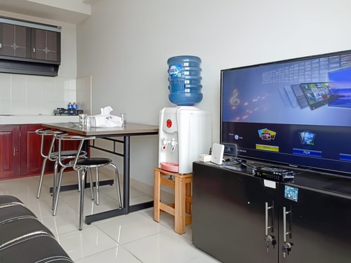 COZY 2BR Pinewood Apt Jatinagor w/ Wi-Fi & Pool