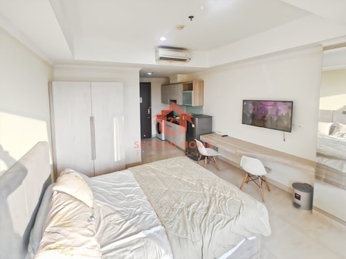Strategic Menteng Park Studio Apt w/ Pool & Gym