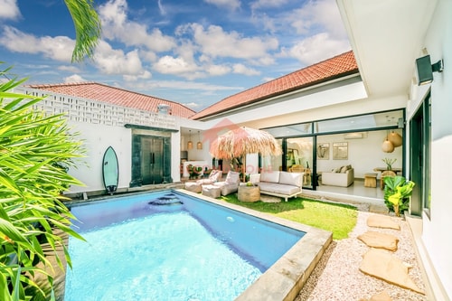 Luxury 3BR Umalas Villa w/ Pool & Wi-Fi