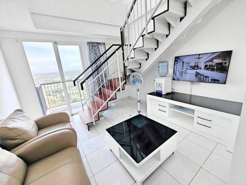 Unique Casa De Parco 1BR Apt w/ Pool, Gym, Wi-Fi