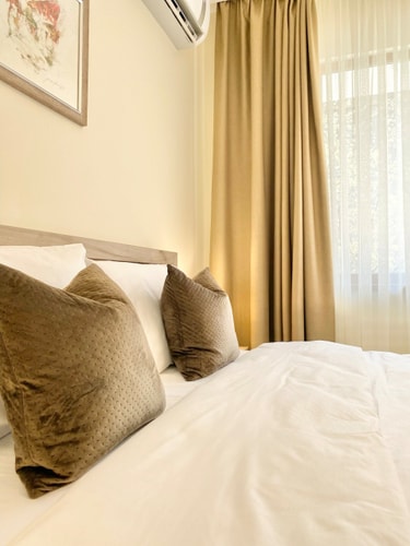Great 2BDR Apartment in the Centre for 6 Guests 32 hosty.bg